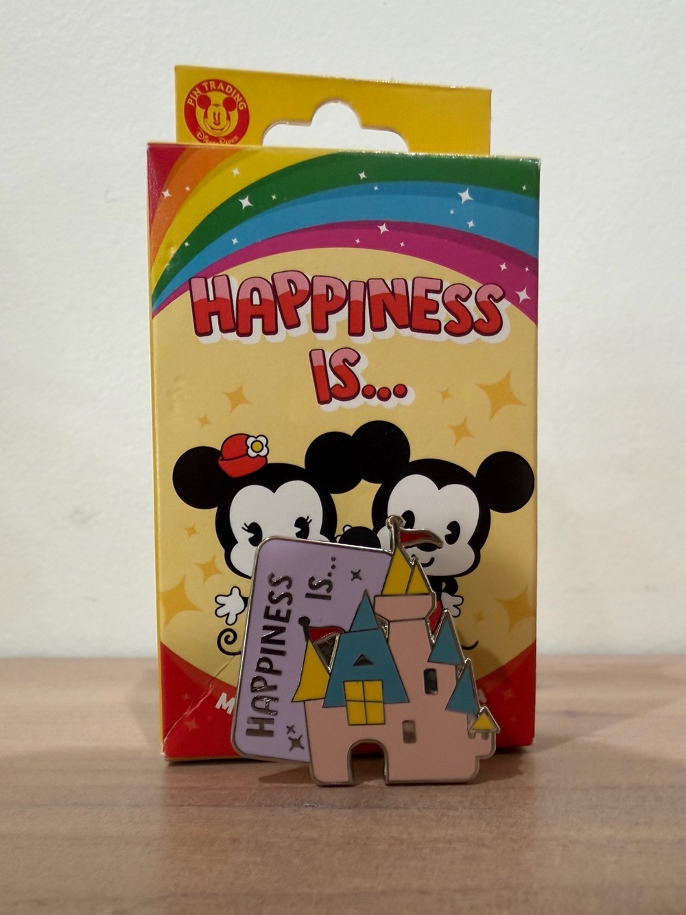 Happiness Is Mystery Disney
Castle Pin - Disney Pin
Trading